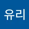 kim yuri's avatar