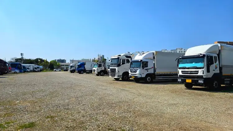 트럭헬퍼 화물차 전용 주차장