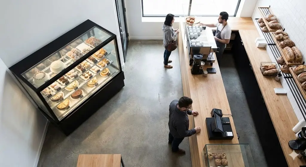 공간활용에 좋은 소형쇼케이스