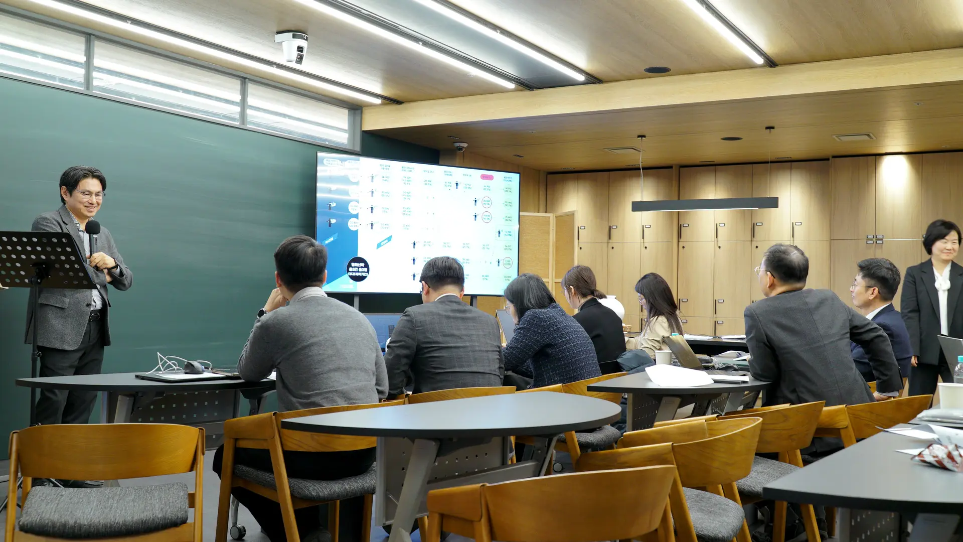 TAG Red 토론 현장 사진