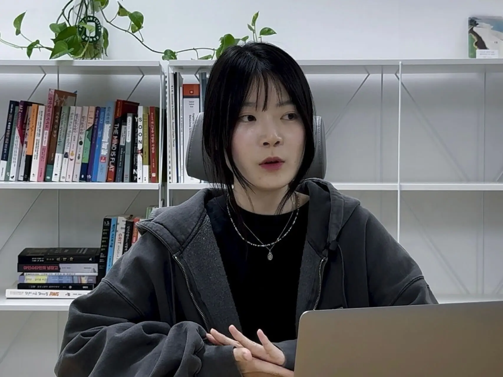 업피플과 인터뷰를 진행 중인 두부 최예진 대표님