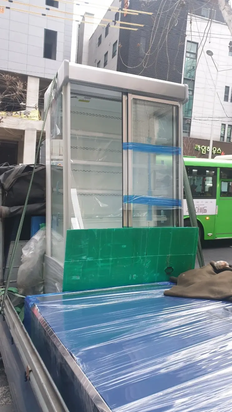 내치형쇼케이스 무턱대고 샀다가 후회하지 않는 필수 선택 기준