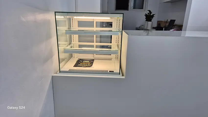 쇼케이스진열장 구매 전 먼저 확인할 매장 조건