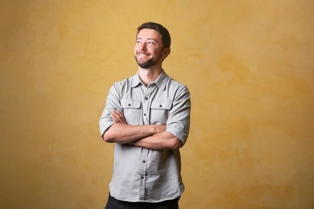 How a Former Start-up Founder Made More Than $300K in His 1st Year w/ a Substack Newsletter