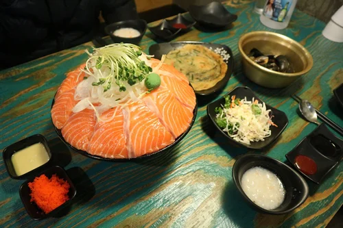 연어 무한 리필 프랜차이즈 분석