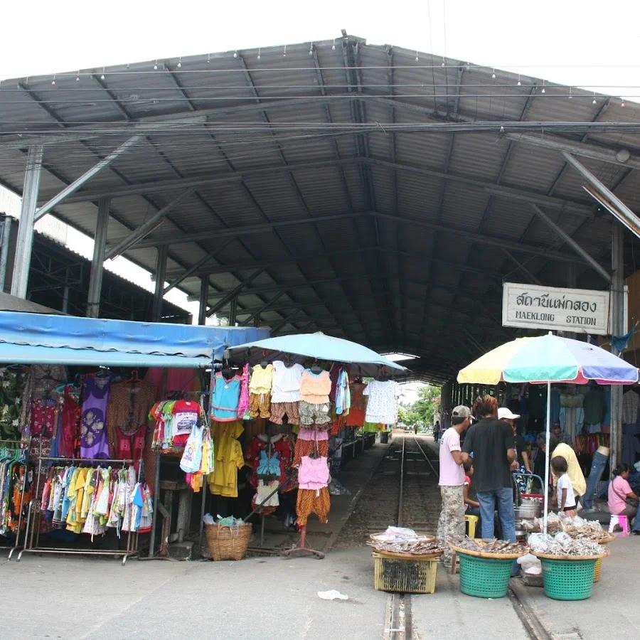 매끌렁 기찻길 시장