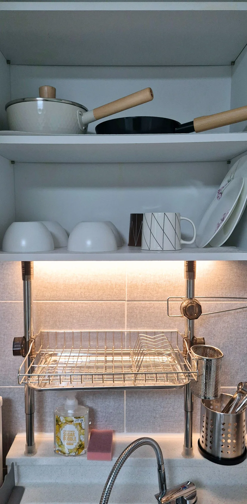 고려대 역세권 풀옵션 원룸 - 회색 타일의 깔끔한 욕실