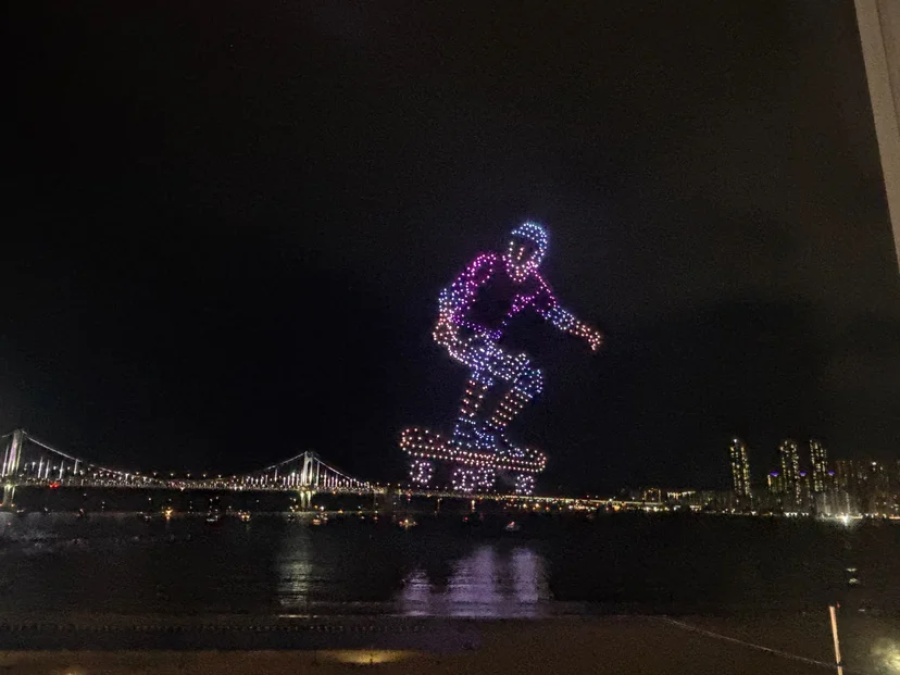 Drone light show and Gwangan Bridge over Gwangalli Beach at night (Listing ID : 30270)