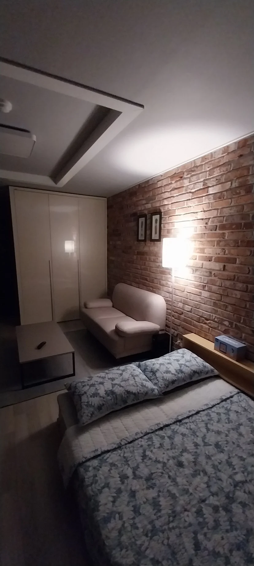 Bedroom at night with warm accent lighting (Listing ID : 14737)