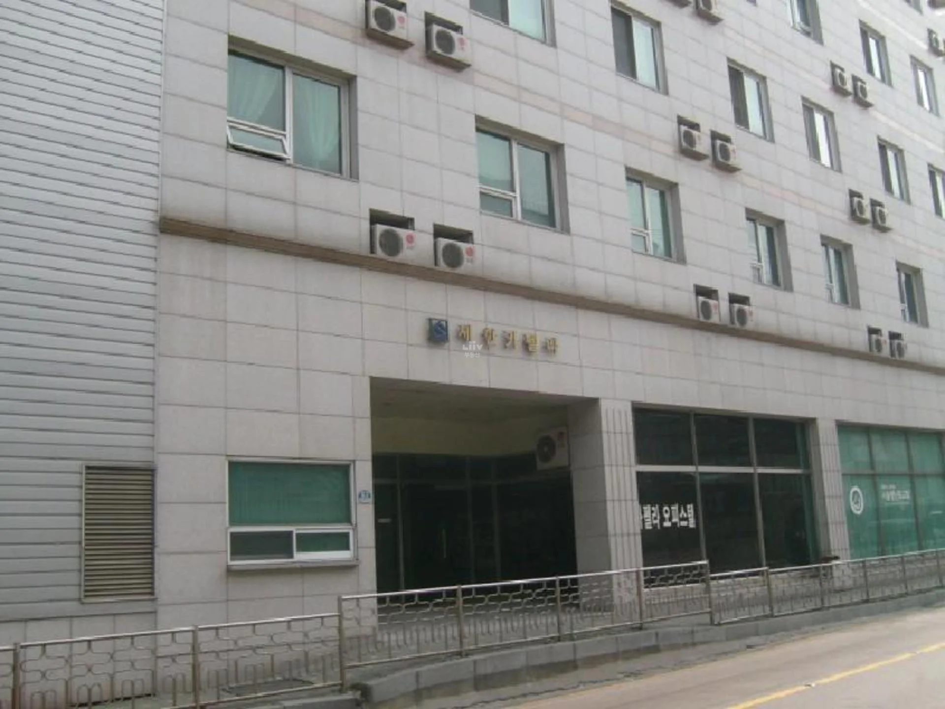 카펠라 오피스텔 건물 외관