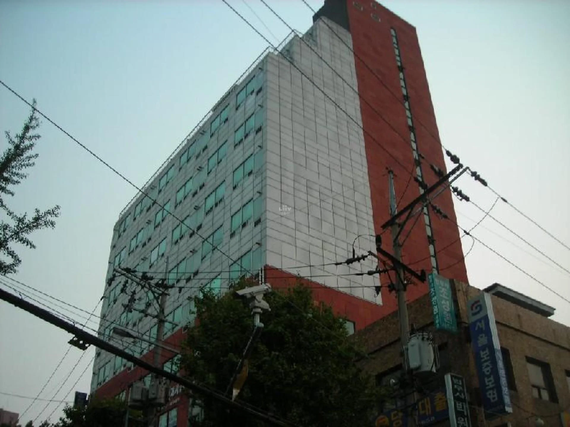 로우폴리스 오피스텔 건물 외관