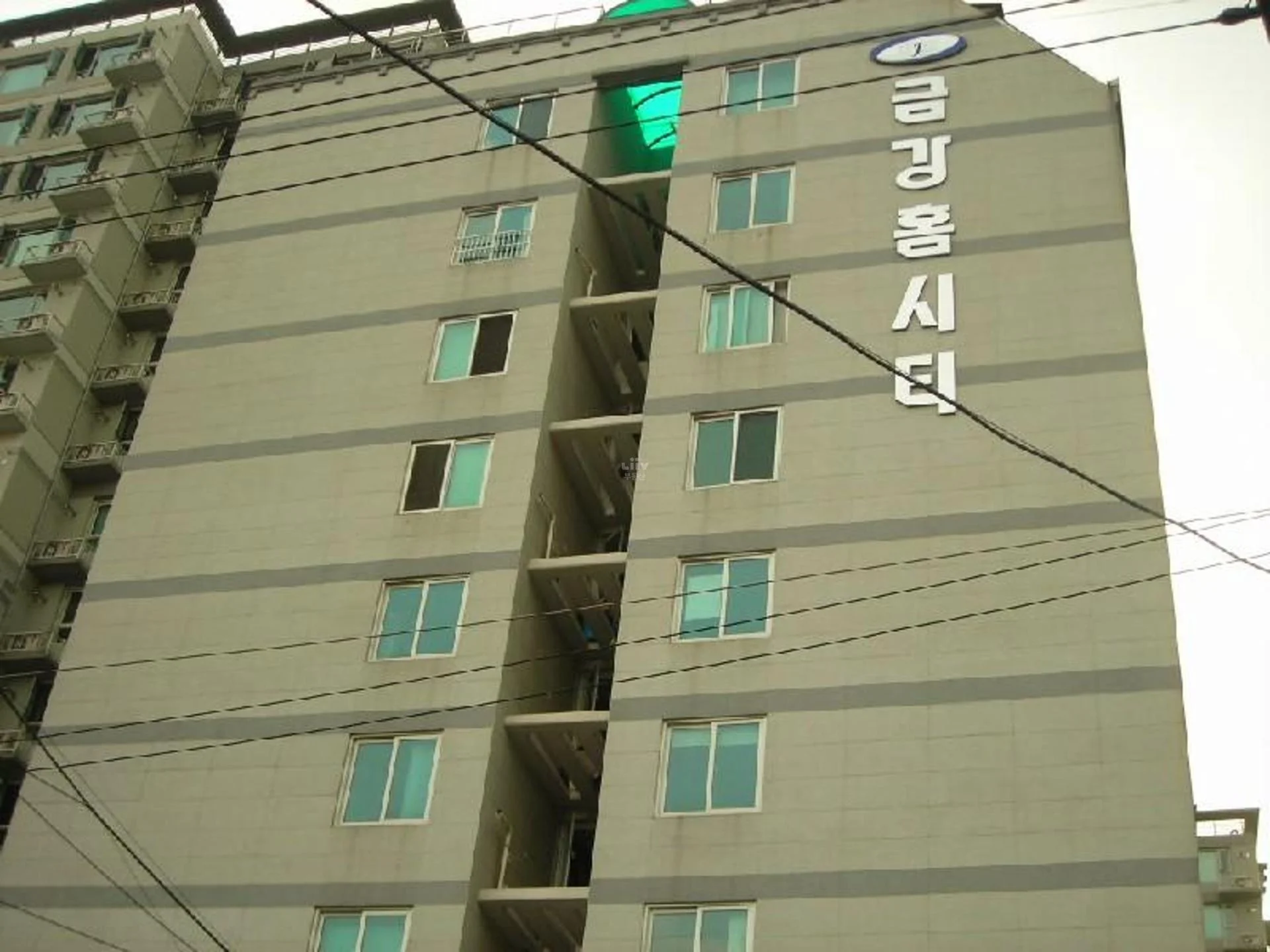금강 아파트 건물 외관