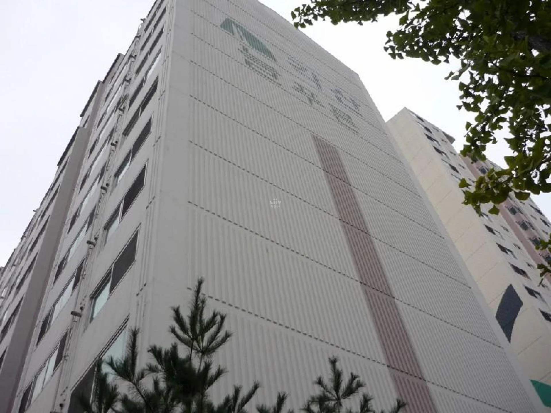 각산 아파트 건물 외관