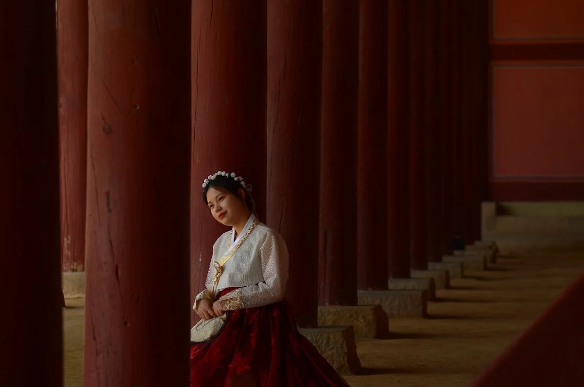 Woman wearing a traditional Korean hanbok in Seoul