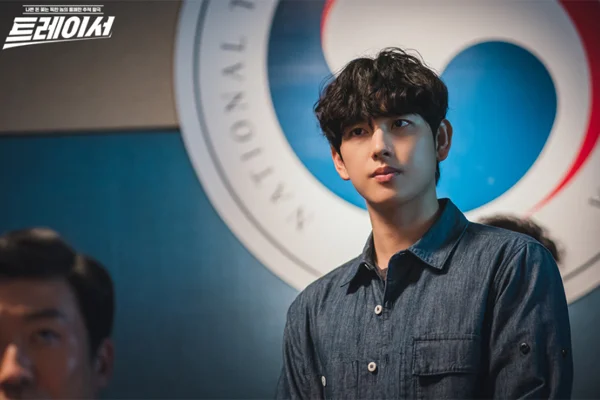 드라마 <트레이서>