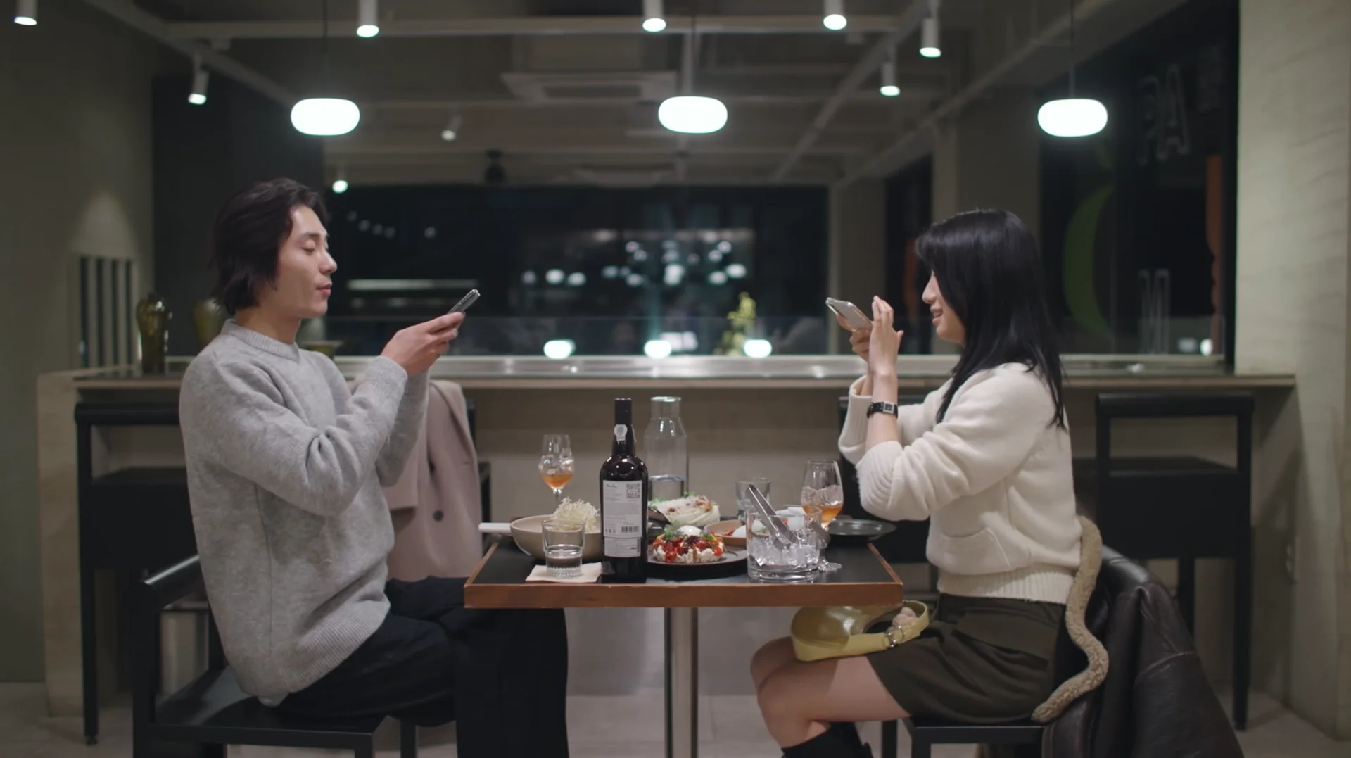 웨이브 연애남매 출연진 나이 직업 혈육 데이트 장소