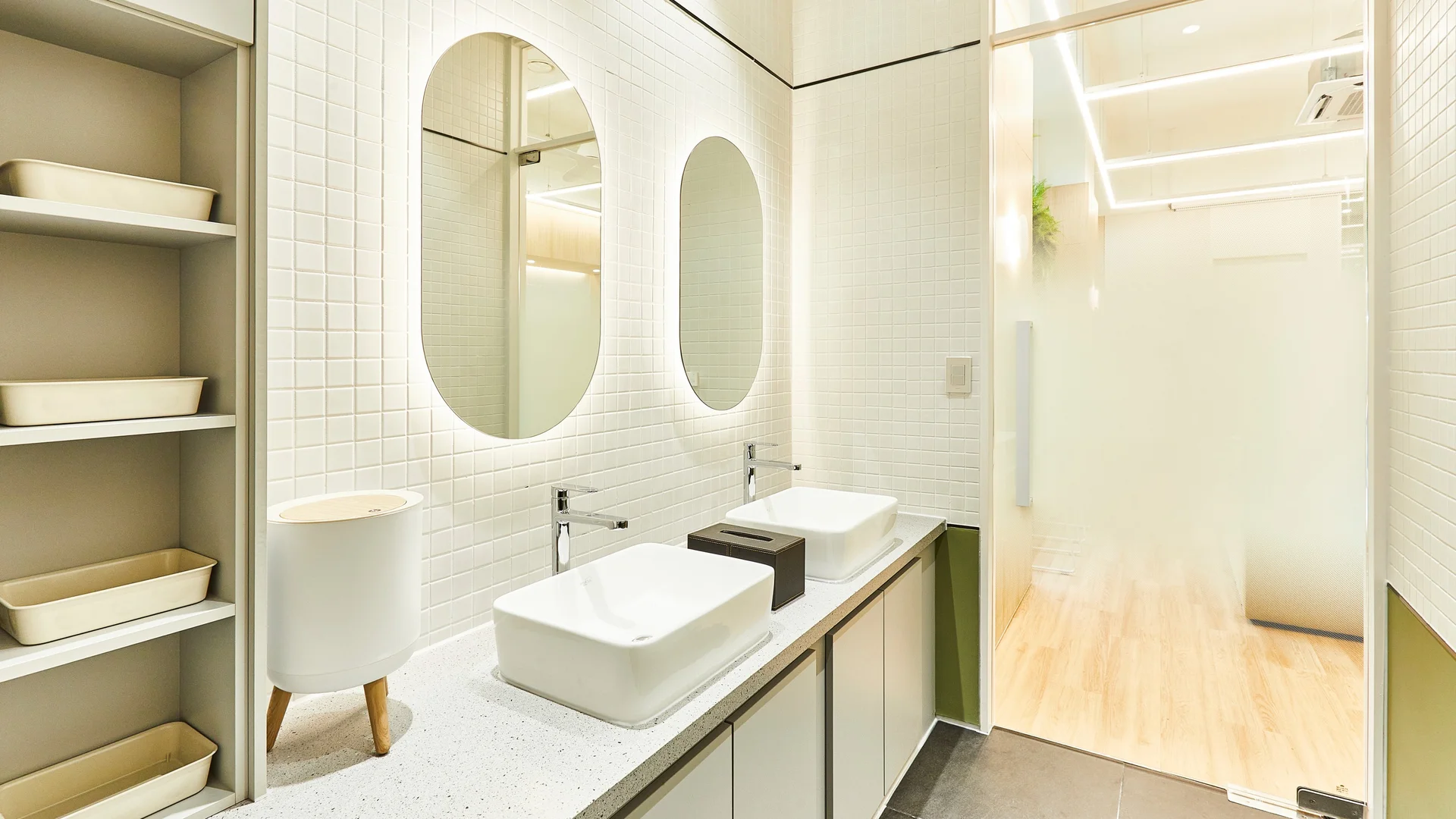 LIG 사무실 인테리어 화장실 내부