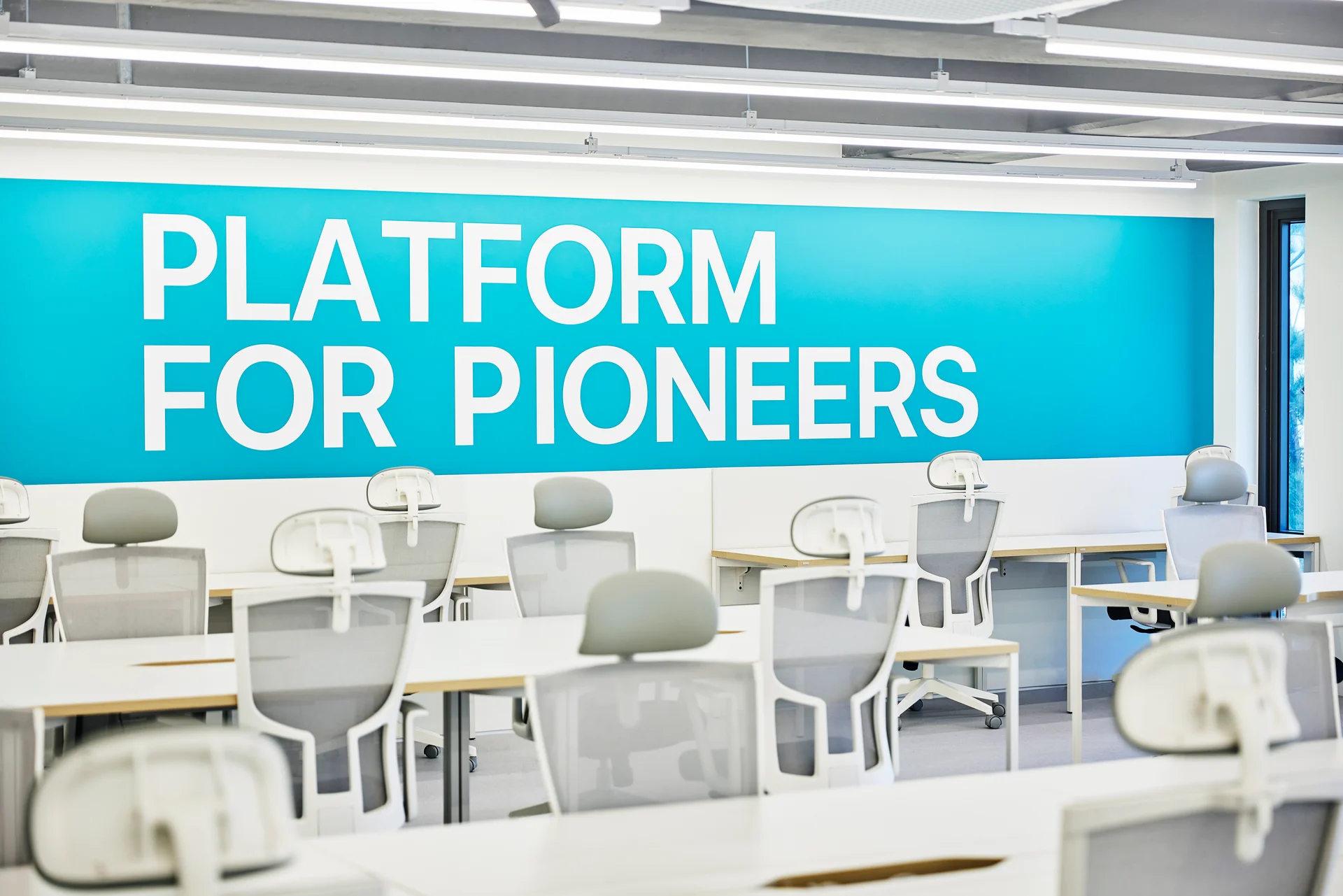 메이사 사무실 업무 공간 내 기업 슬로건