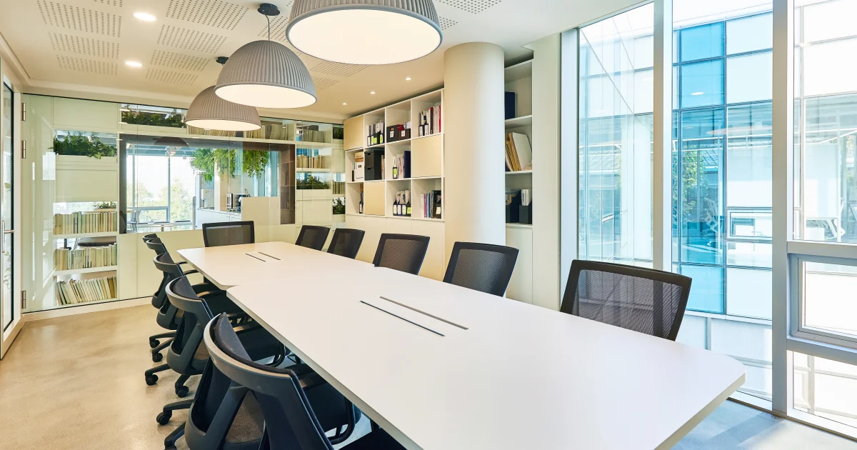 BTS 서울 사무실 미팅룸