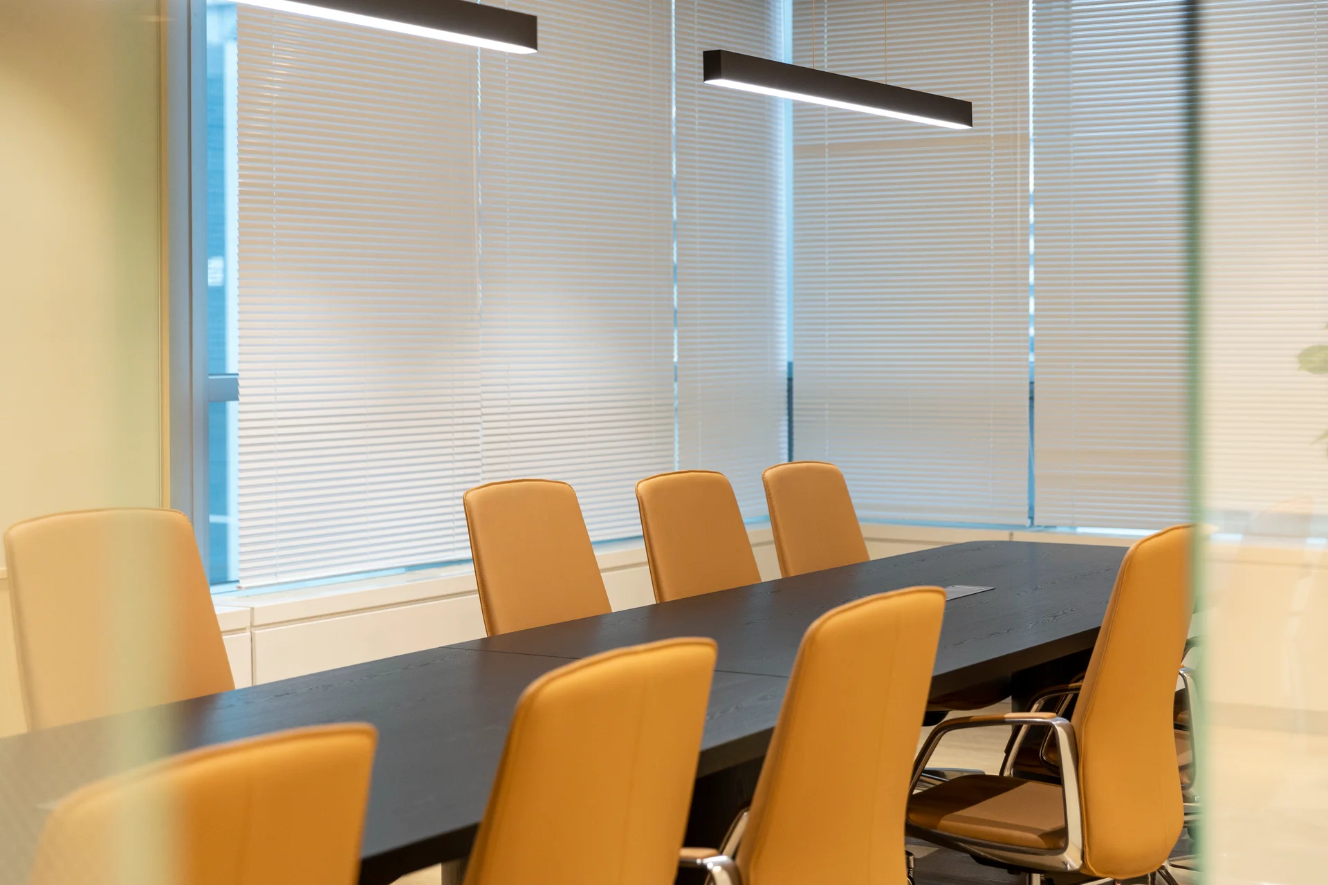 팀블랙버드 회의실 가구