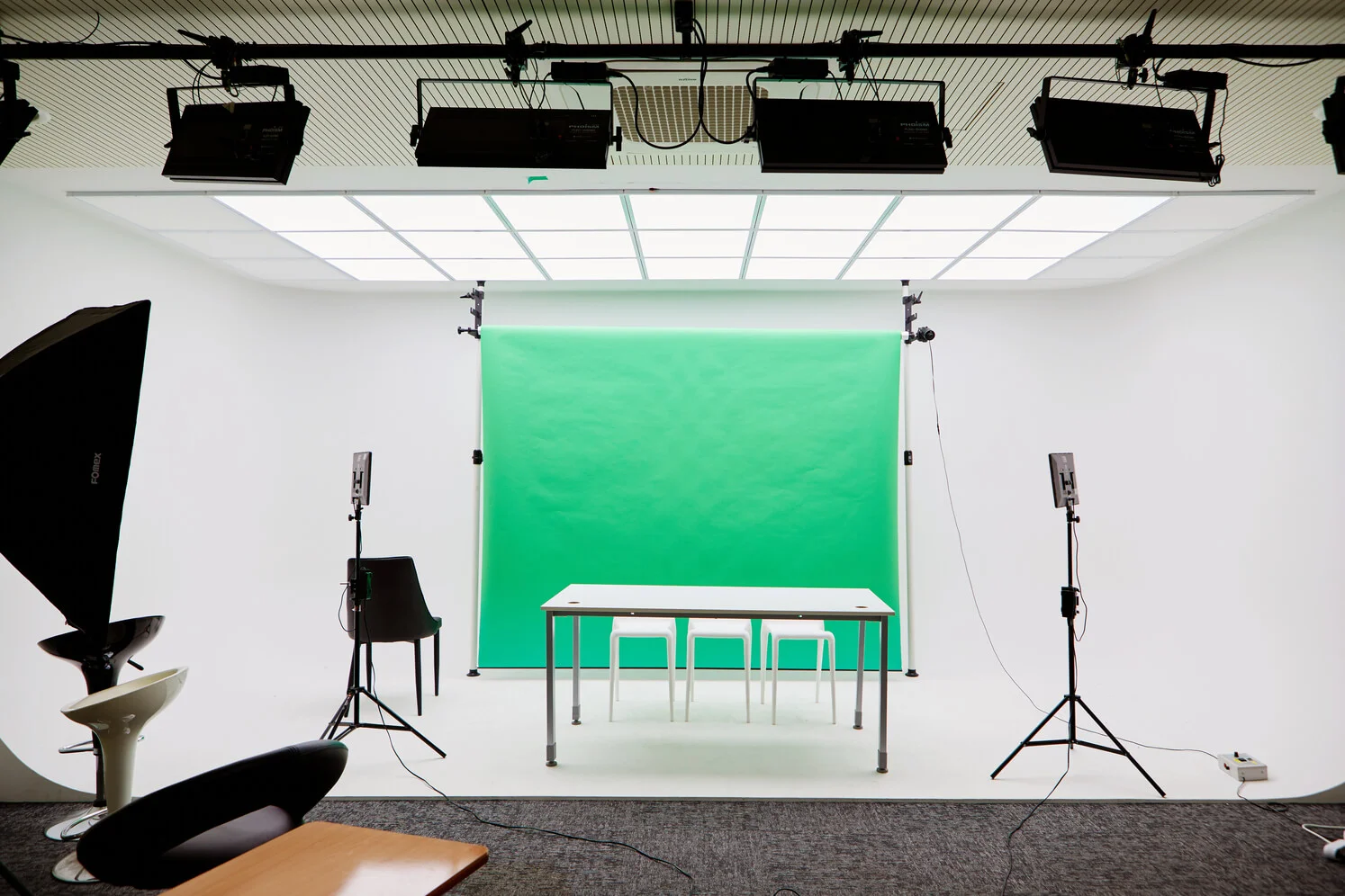 유니브 사옥 내부 영상 촬영 스튜디오