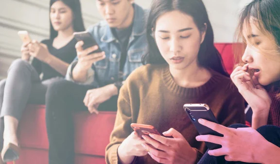 people are buying things with live commerce