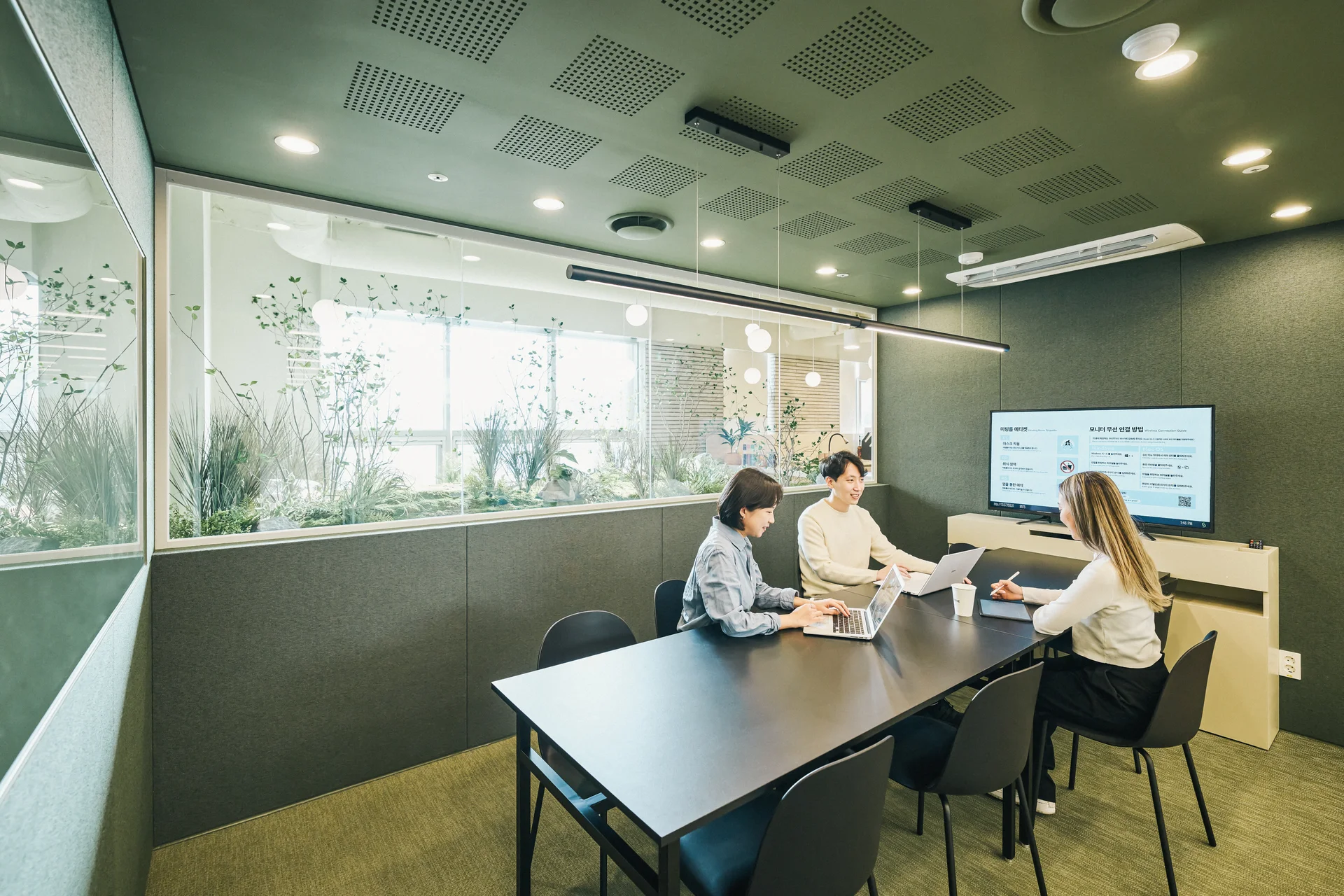 패스트파이브 한남점 6인 회의실 인테리어