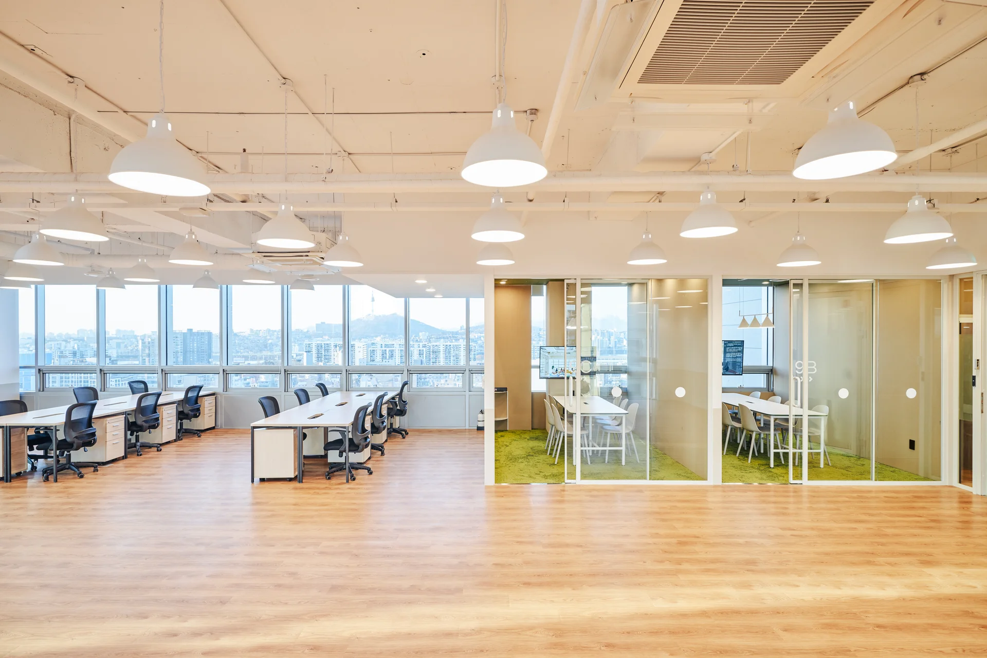 패스트파이브 신사점 사무실 전망, 인테리어