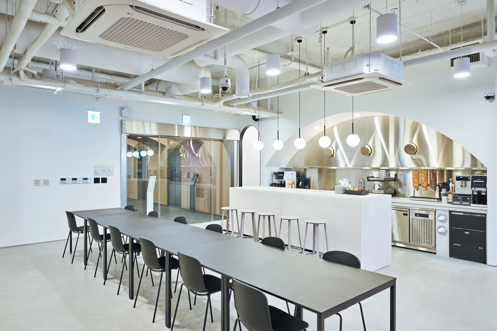 패스트파이브 을지로점 서브 라운지 캔틴 인테리어