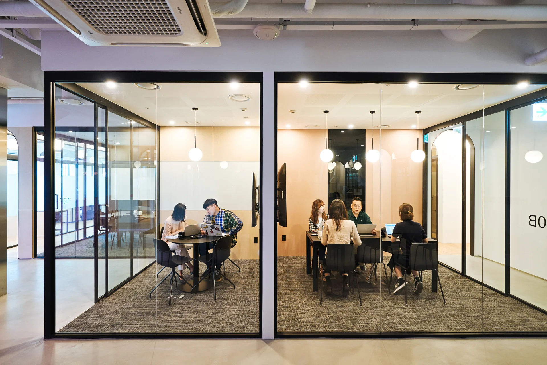 패스트파이브 을지로점 회의실 인테리어