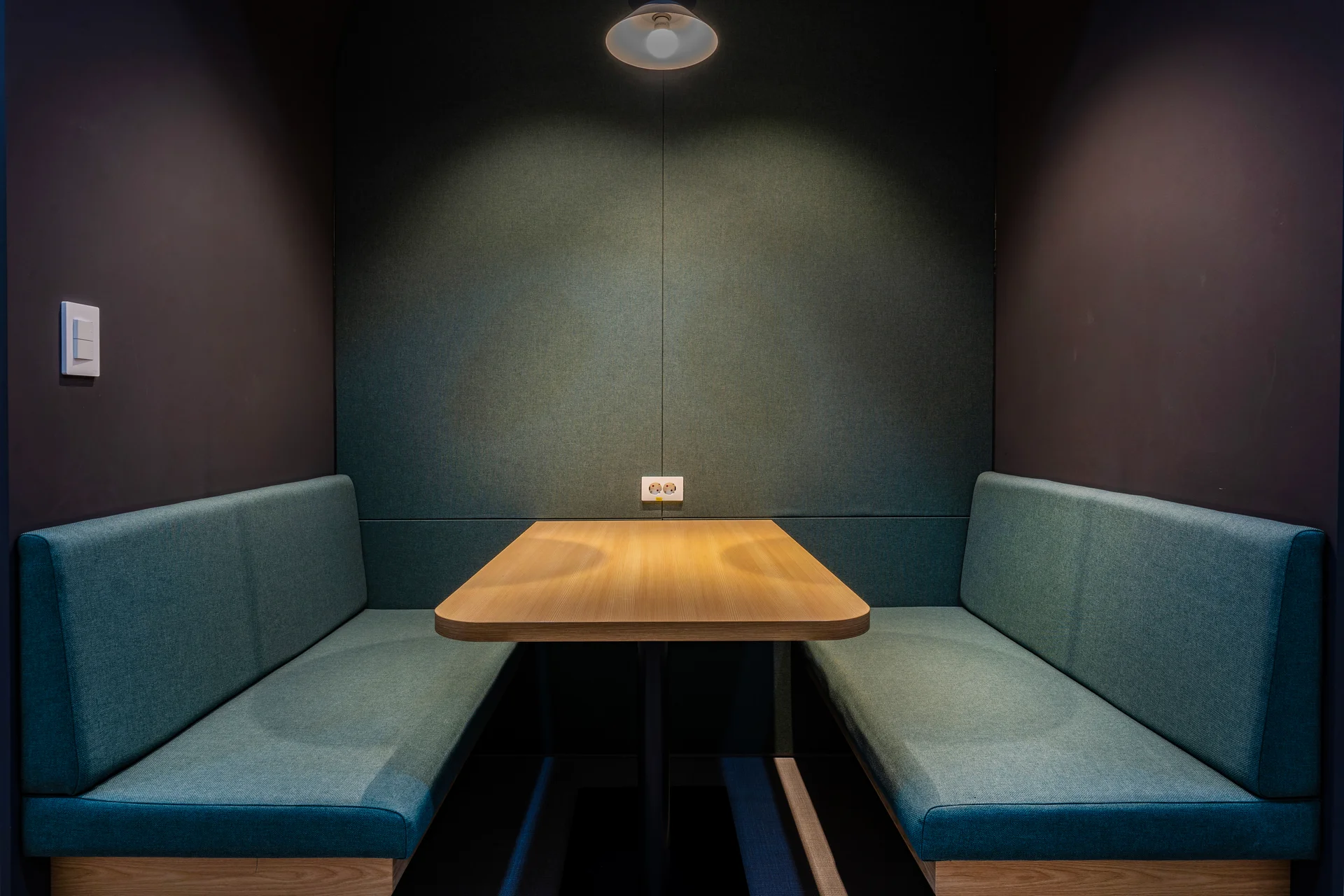 로앤컴퍼니 포커스 좌석 인테리어