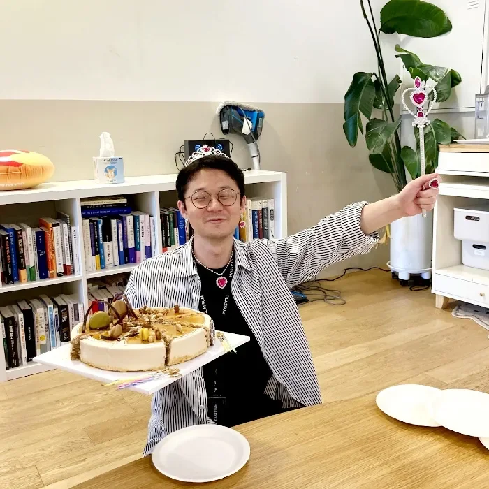 창립 4주년 기념 파티