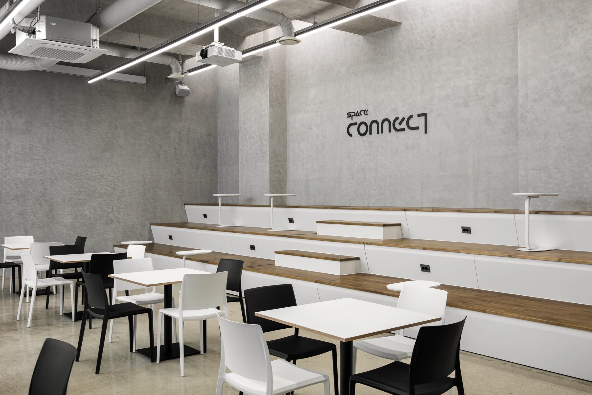 엘루오씨앤씨 사옥 강당 인테리어