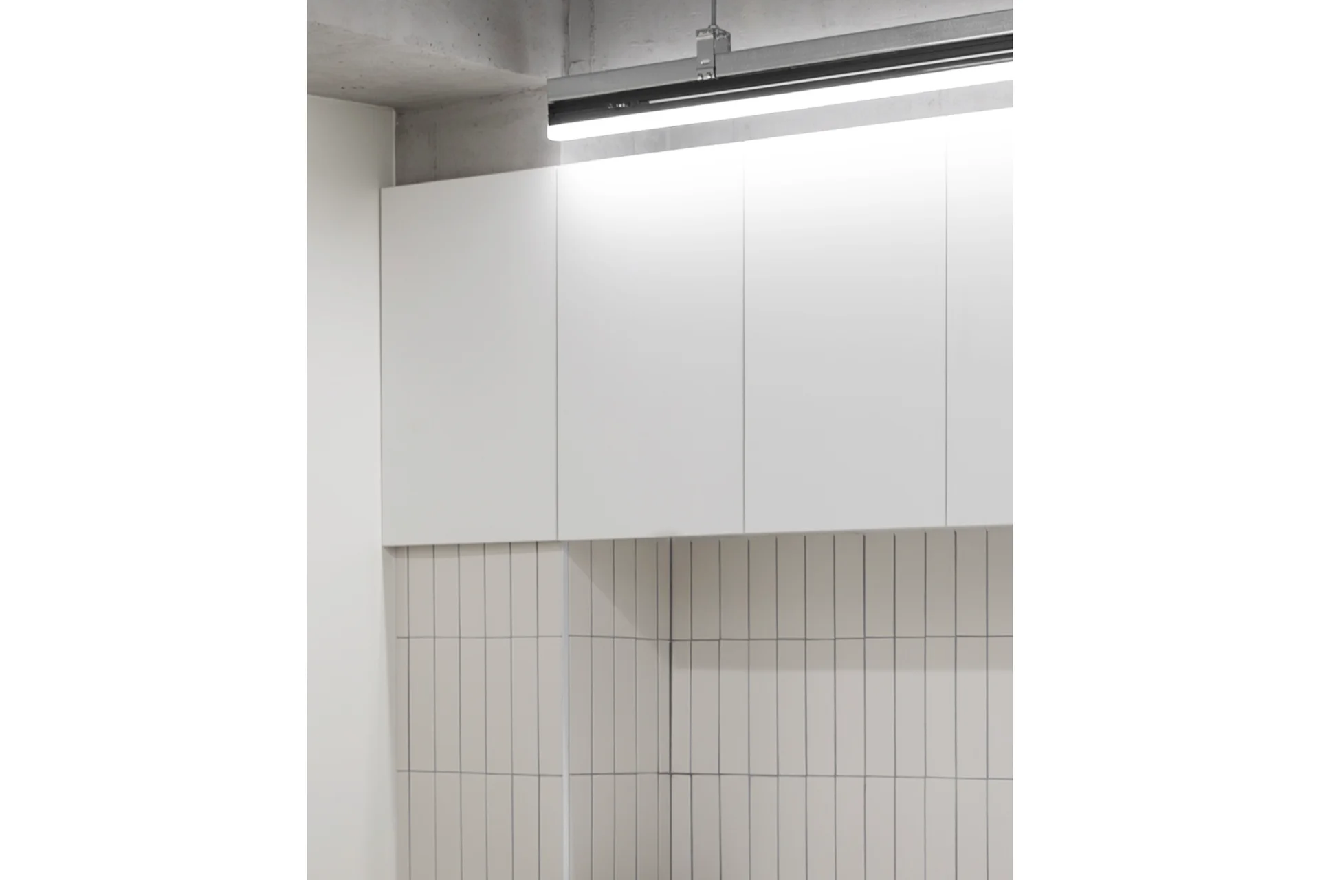 엘루오씨앤씨 사옥 탕비실 싱크대