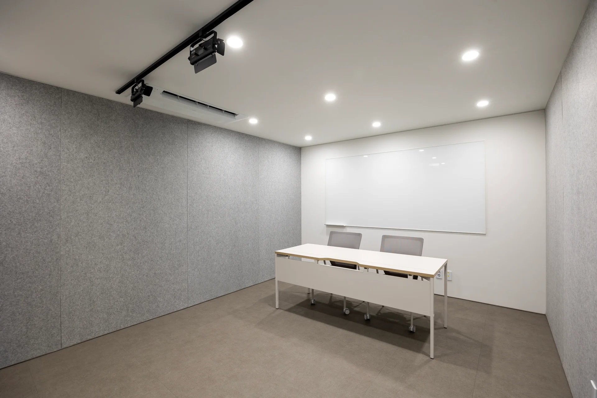 팝콘사 회사 사무실 방송실 인테리어