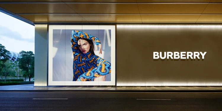 버버리(Burberry)의 디지털 혁신 전략