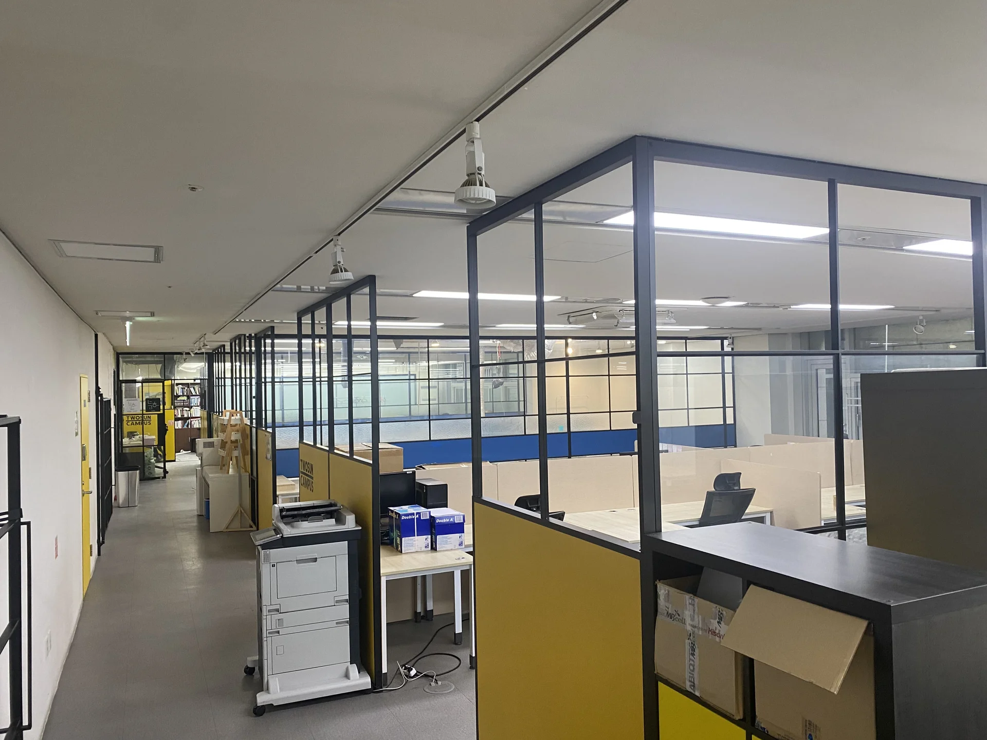 오피스B 인테리어하기와 함께하기 전 사무 환경