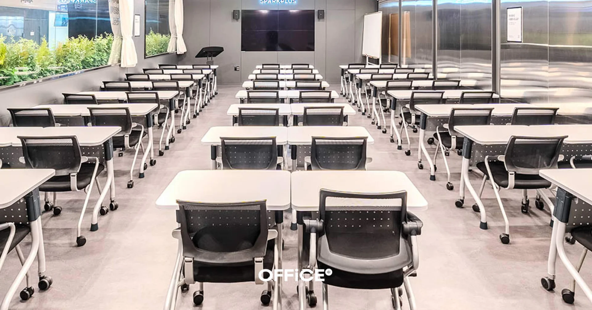 오피스B 사무실 책상 배치, 동향형 예시