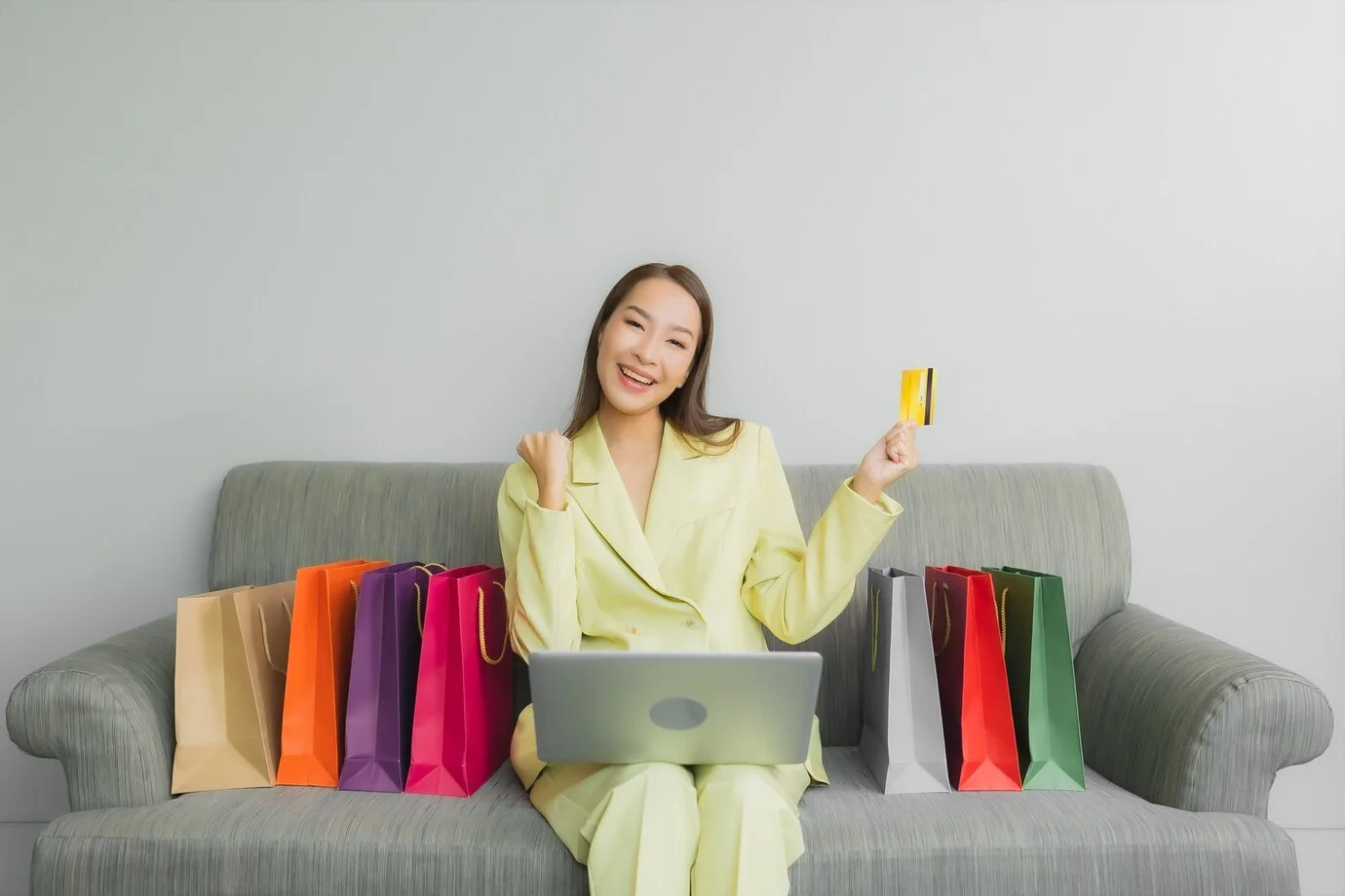 라이브 커머스 시장, 카카오 쇼핑 라이브, 무신사 라이브, 라이브 커머스 성공 사례, 중국 왕홍