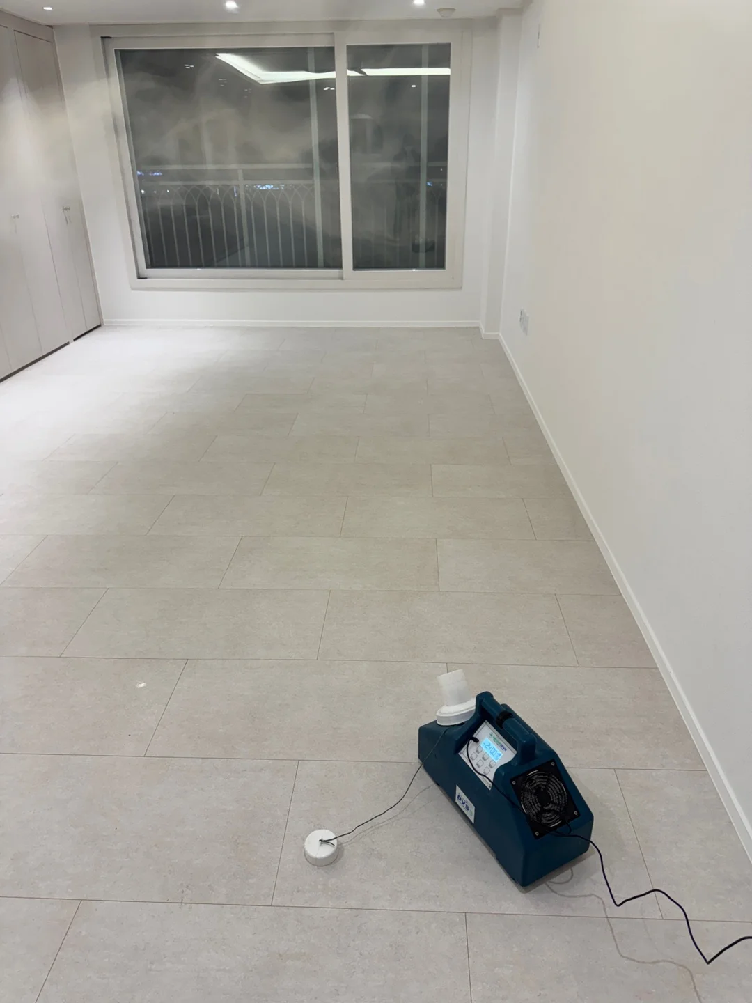 새집증후군 휘산기 가동