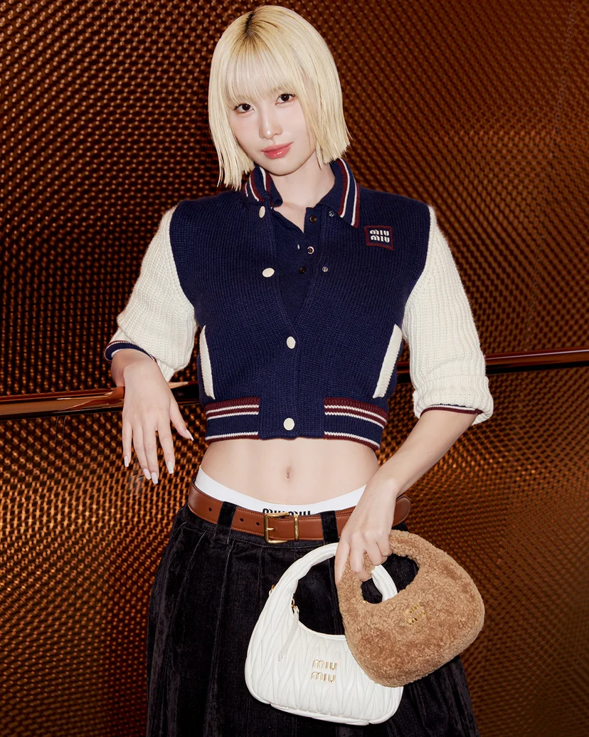 Momo in Miu Miu 