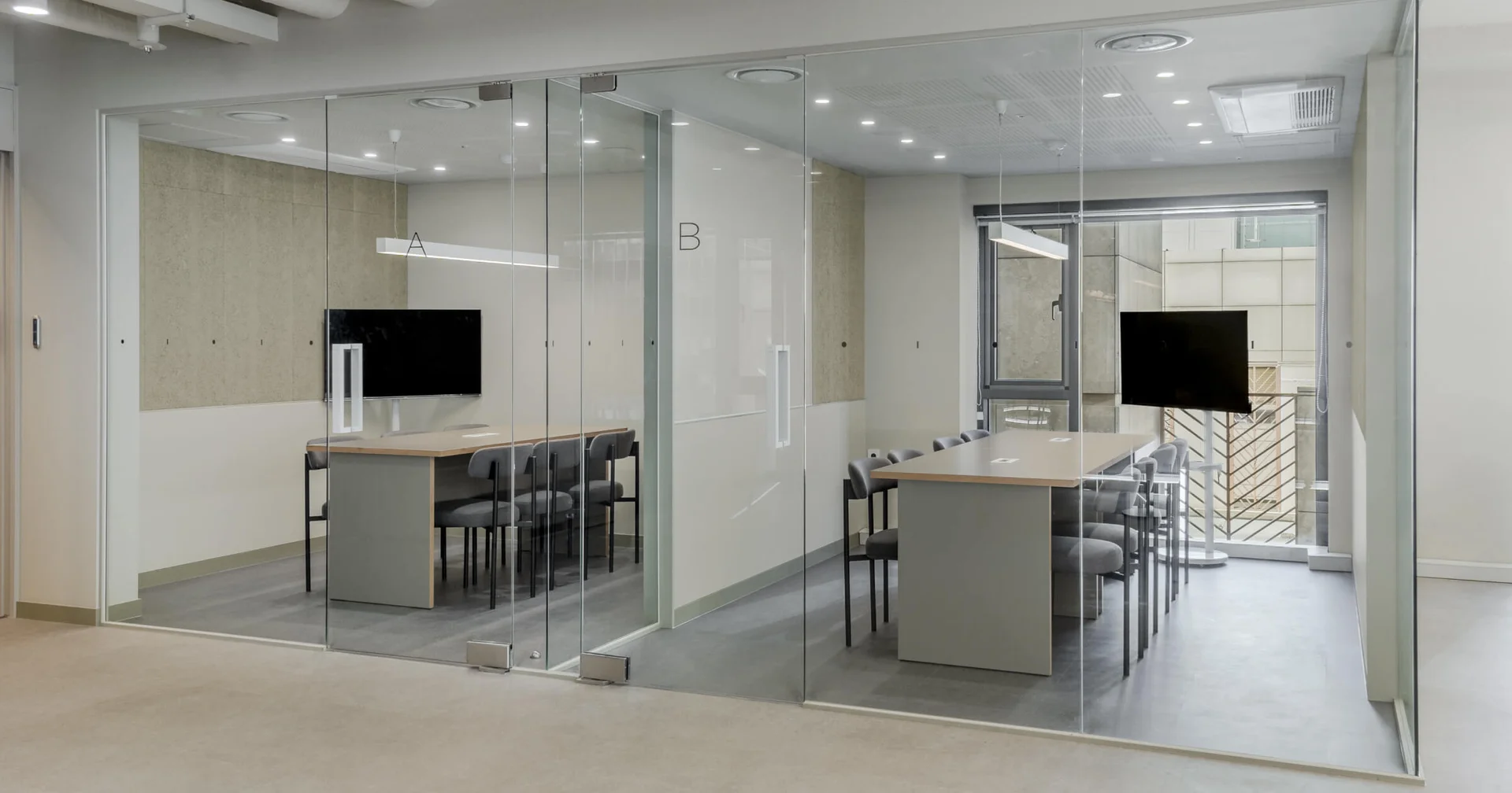 오피스B 회의실 (요청 시, 추가 구축 가능)