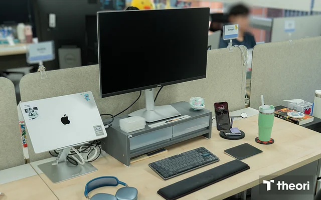 Dreamhack Content 팀 리드 bincat 책상