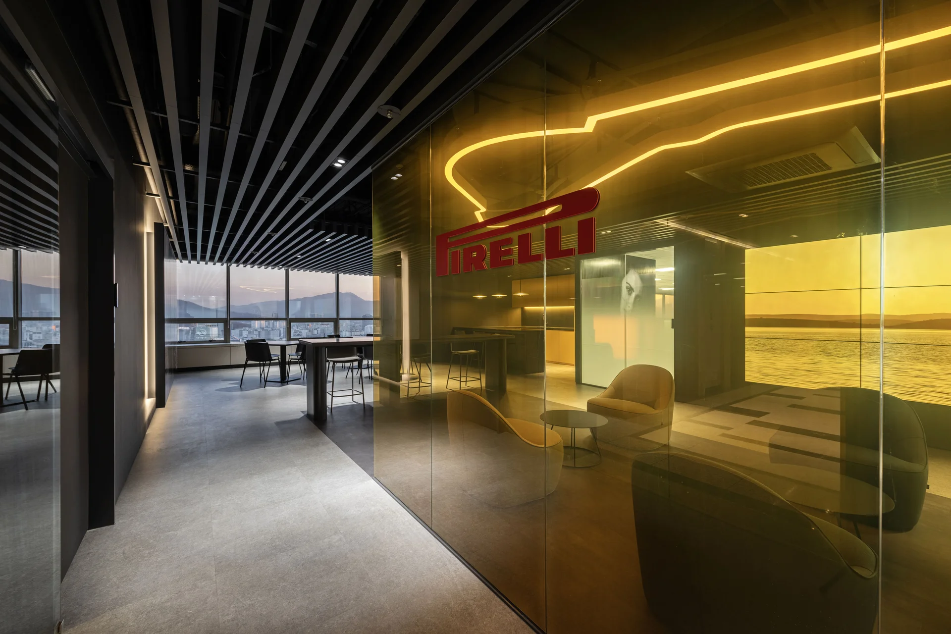 피렐리코리아 사무실 인테리어 리셉션