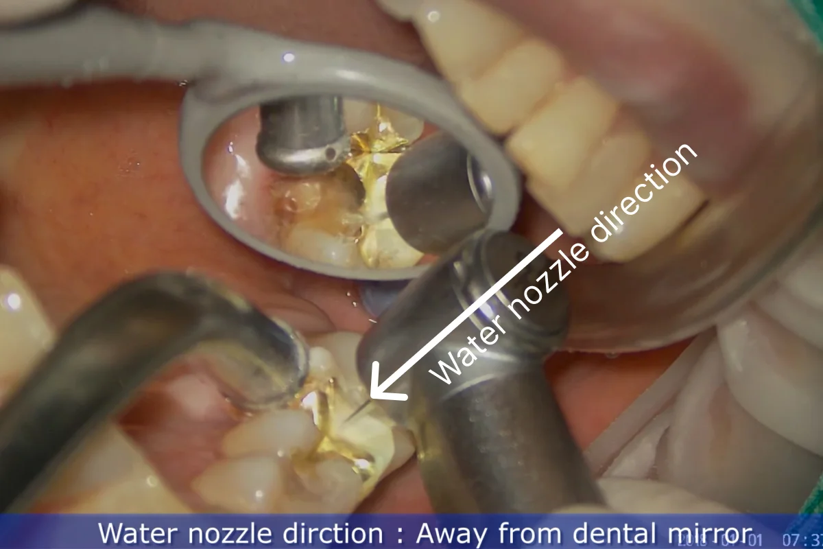 Water nozzle away from mirror