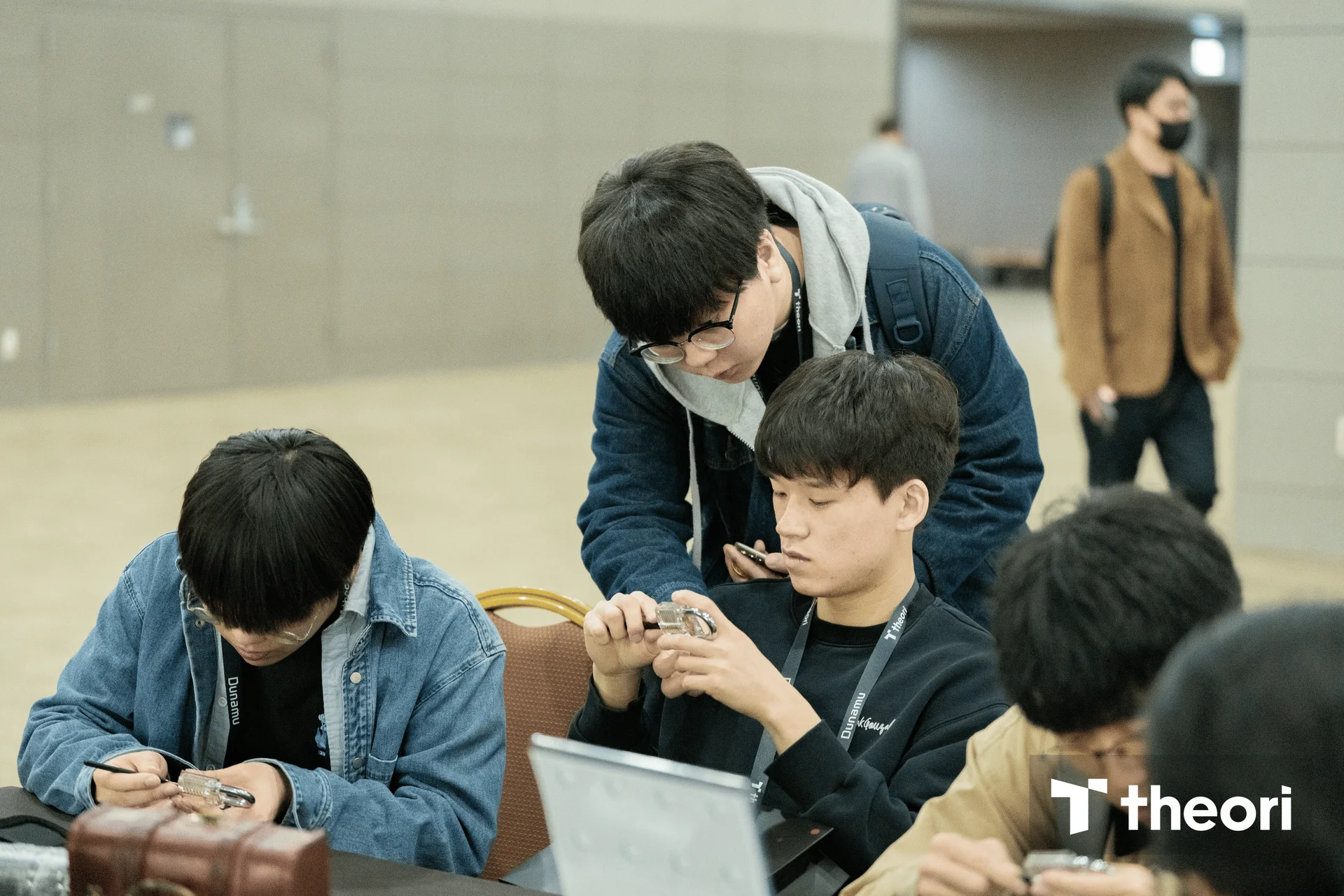 .HACK 2025 - 락피킹