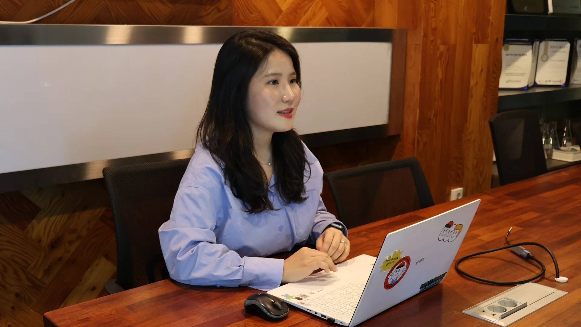 다온H&S의 최정문 대표가 인터뷰를 하고 있다.