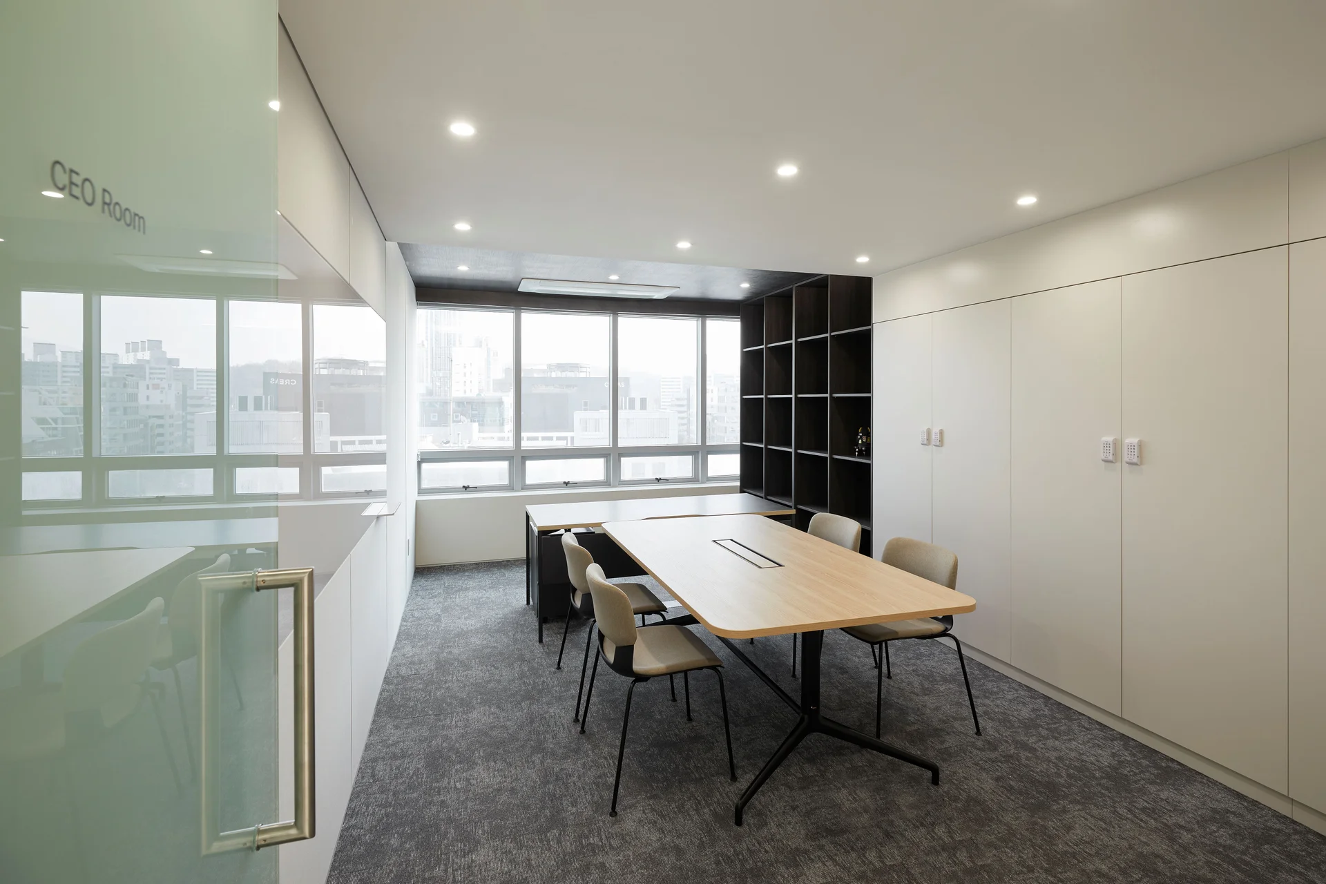 숏뜨 사무실 대표실 인테리어