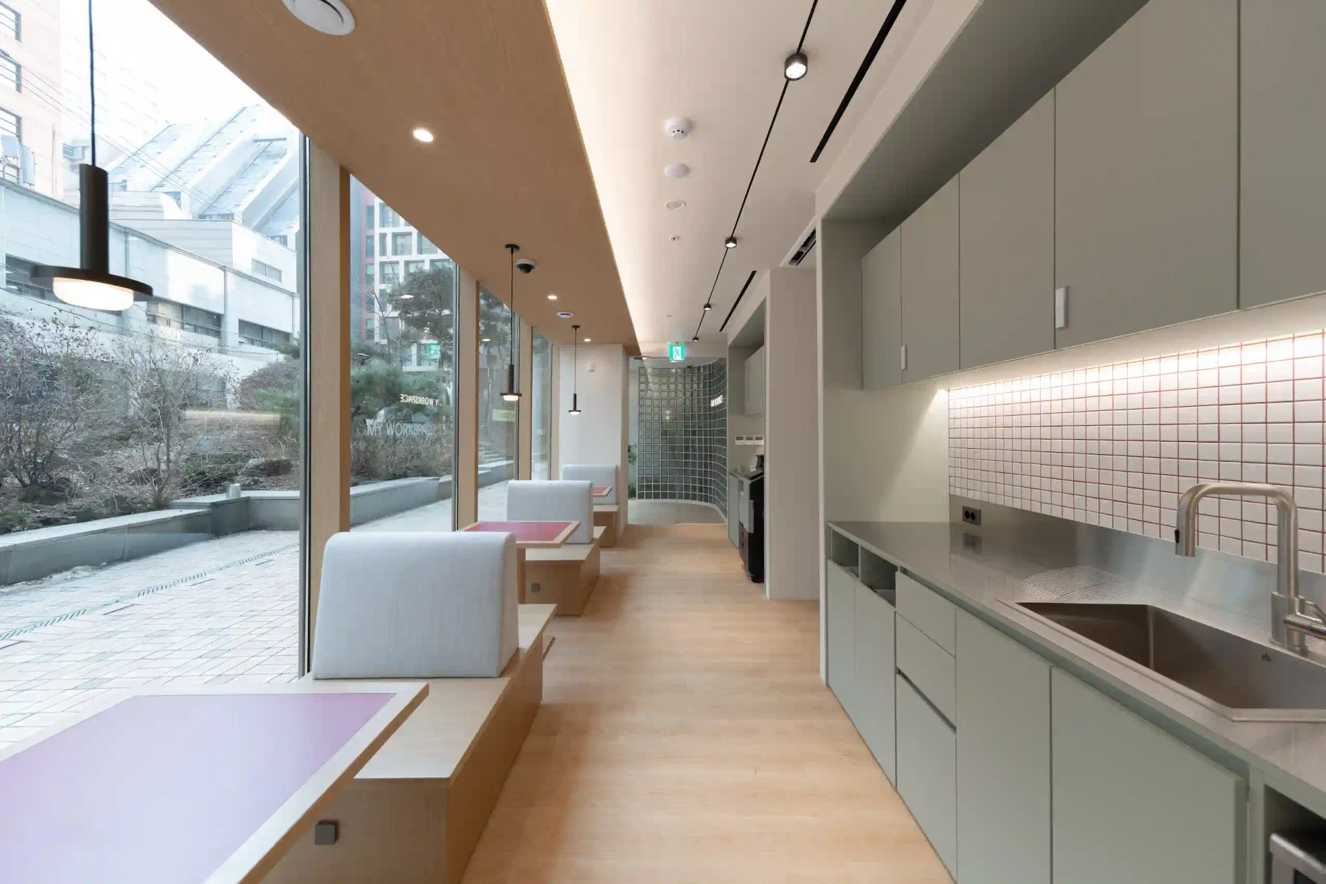 마이워크스페이스 공유오피스 라운지 전경