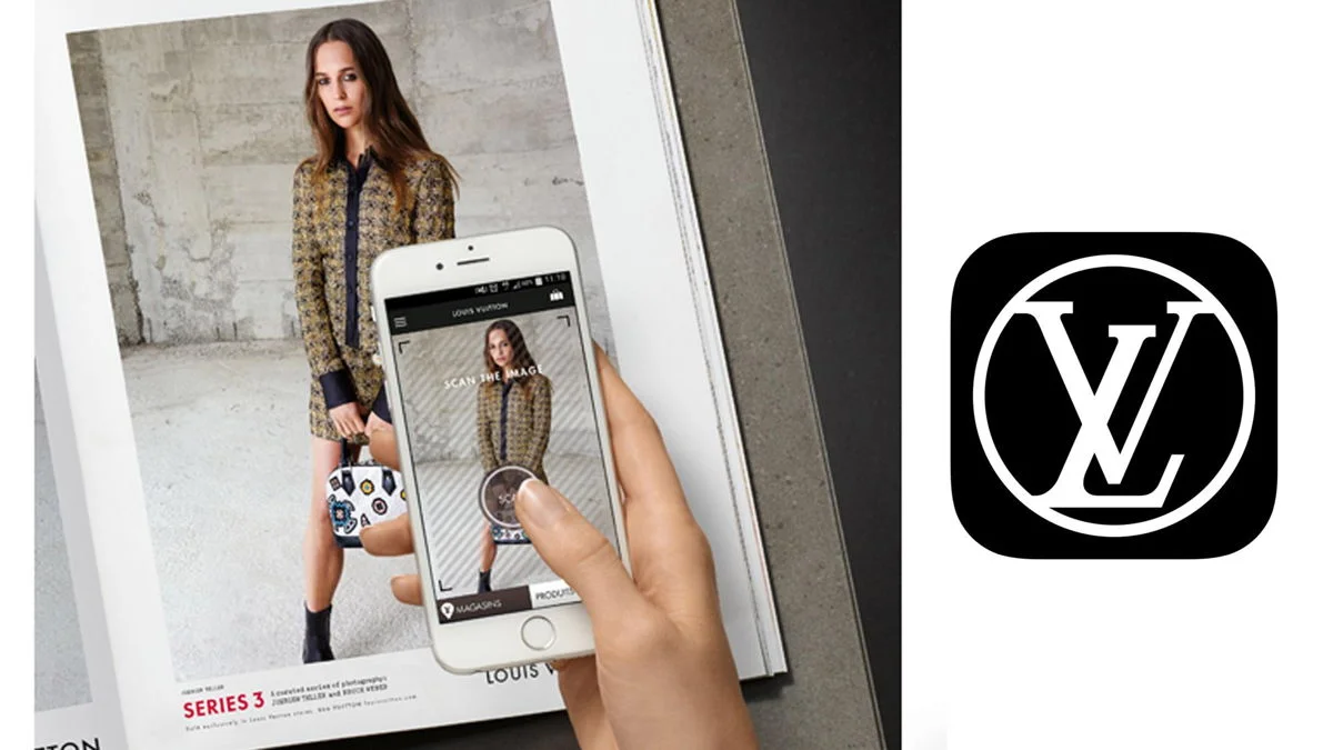 루이&nbsp;비통&nbsp;앱 구동 화면